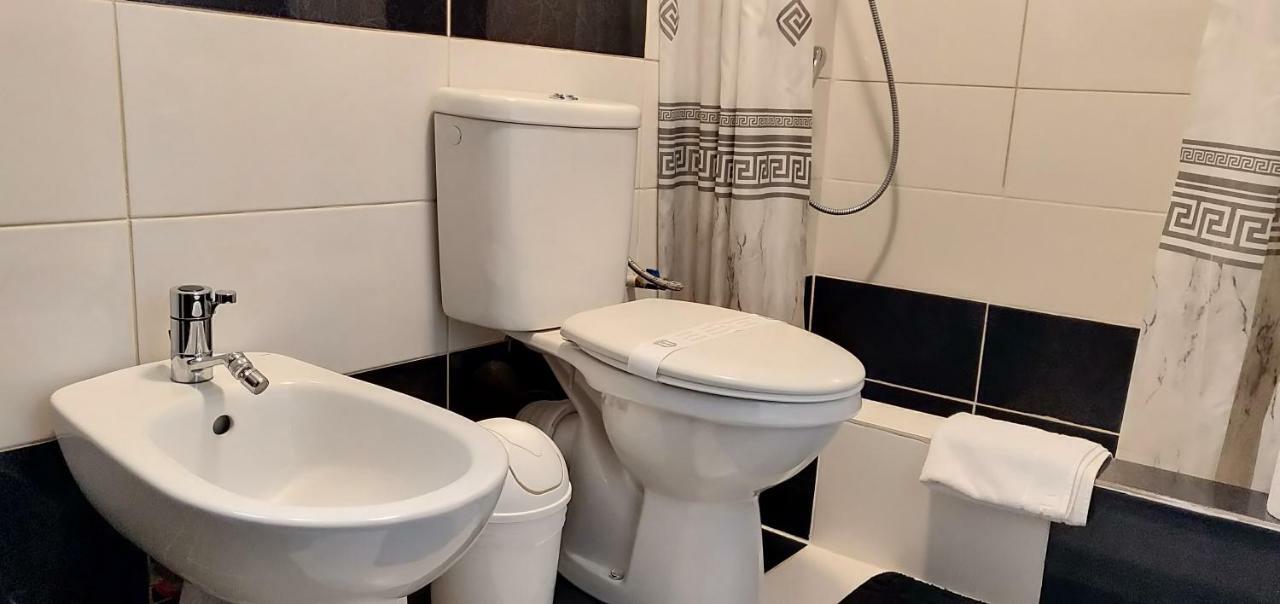 Villa D&D Vila à Iasi Extérieur photo