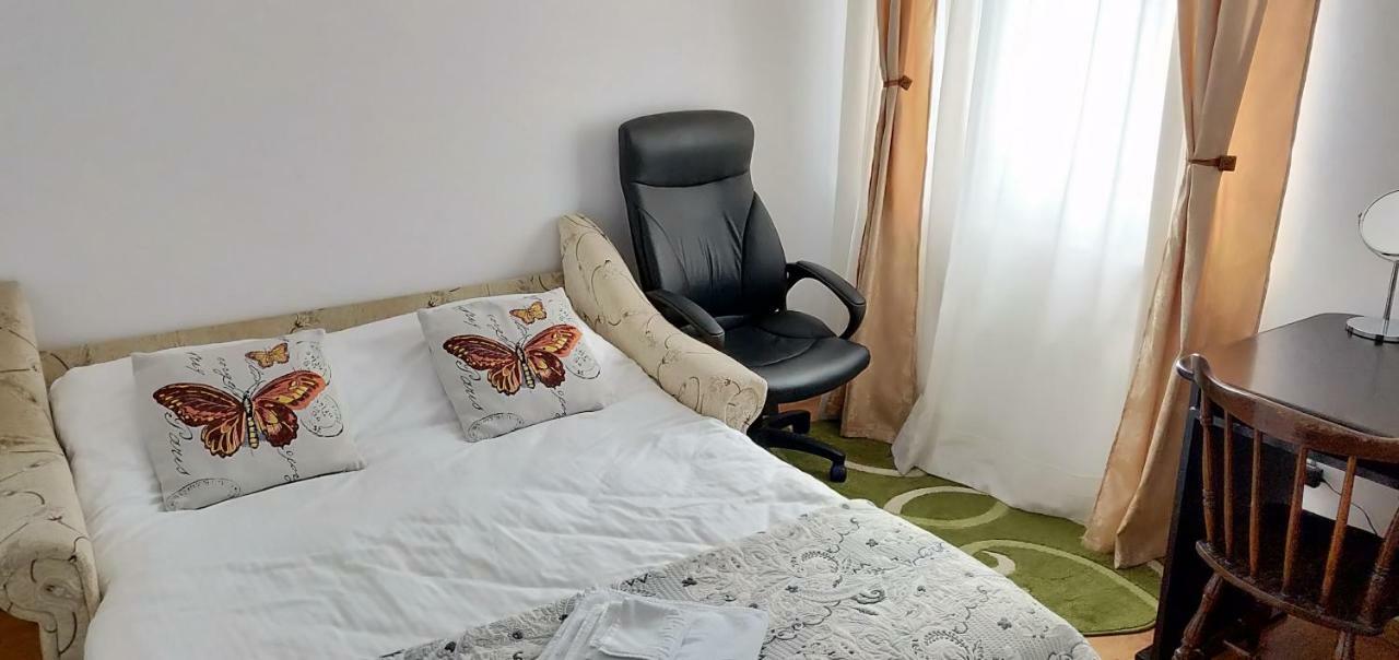 Villa D&D Vila à Iasi Extérieur photo
