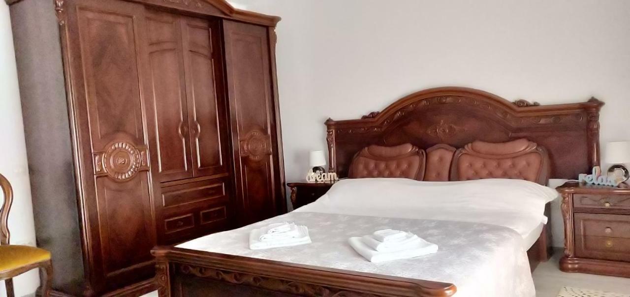 Villa D&D Vila à Iasi Extérieur photo
