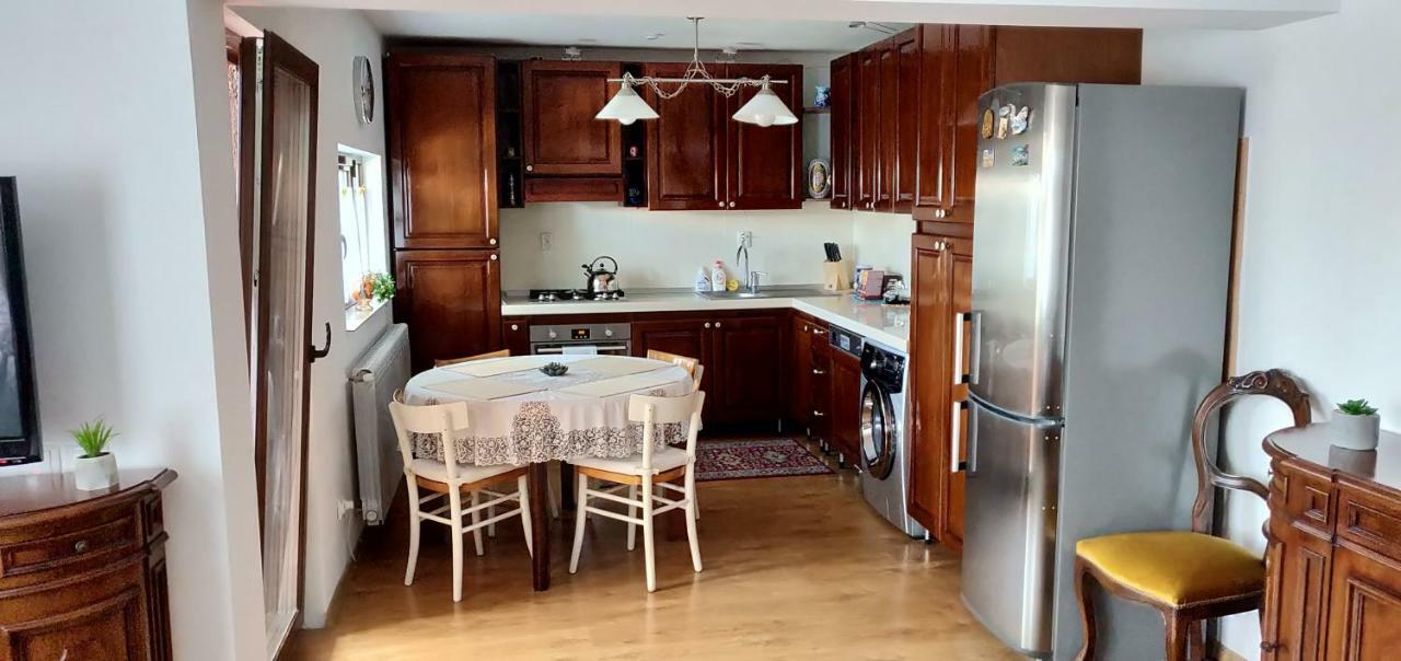 Villa D&D Vila à Iasi Extérieur photo